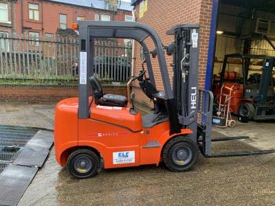 diesel forktruck 1