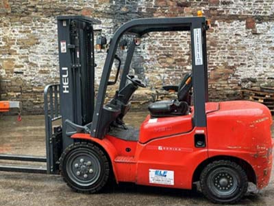 diesel forktruck 4