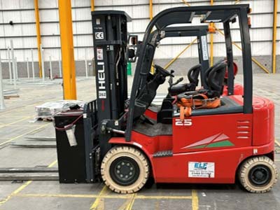 electric forktruck 1