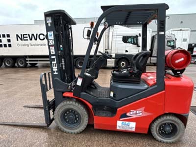 gas forktruck 3